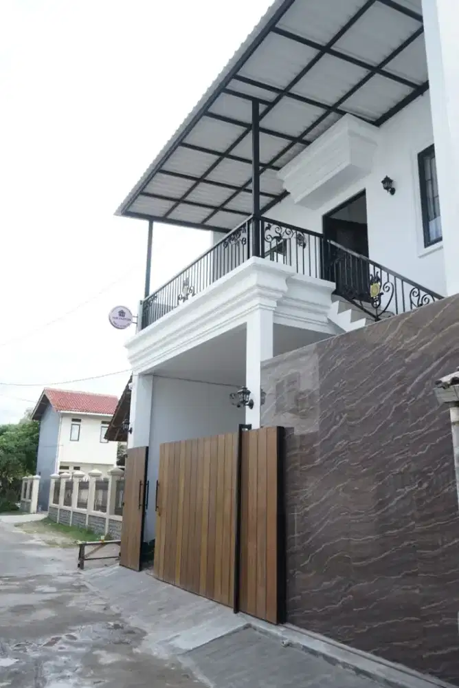 DISEWAKAN KOST EKSKLUSIF (LOKASI STRATEGIS)