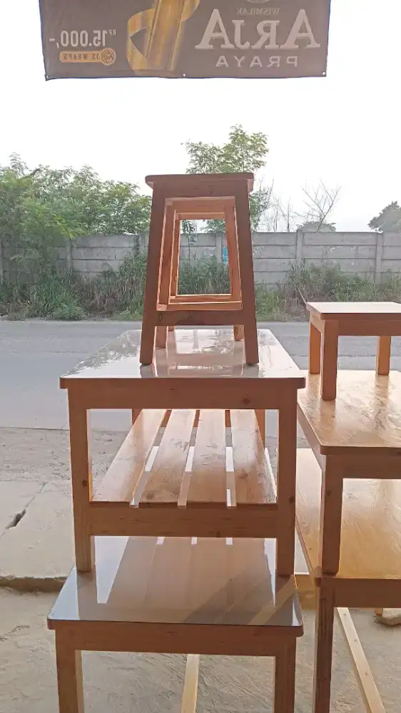 Kursi bakso atau kursi kayu