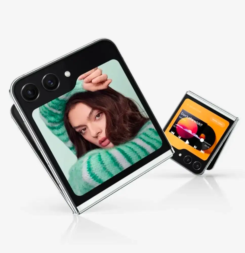 Samsung Z flip 5 minus tompel sebelah kanan