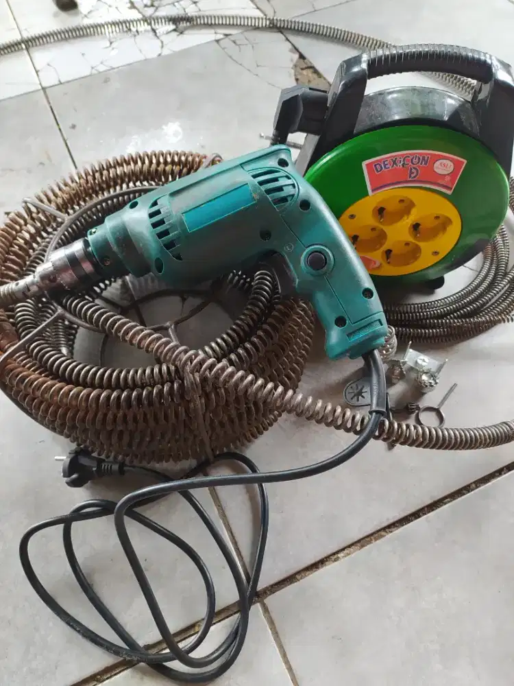 Alat saluran air mampet.