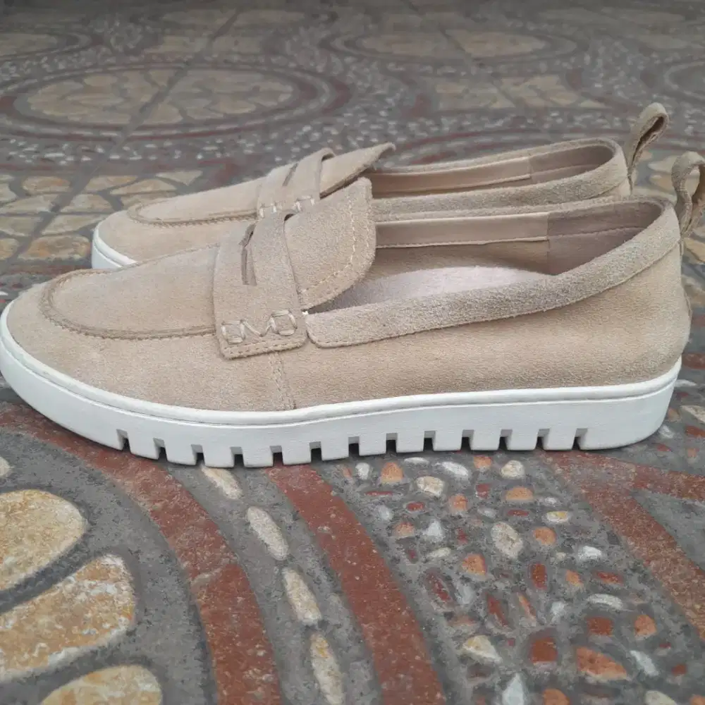 ORIGINAL VIONIC UPTOWN SAND SLIP ON