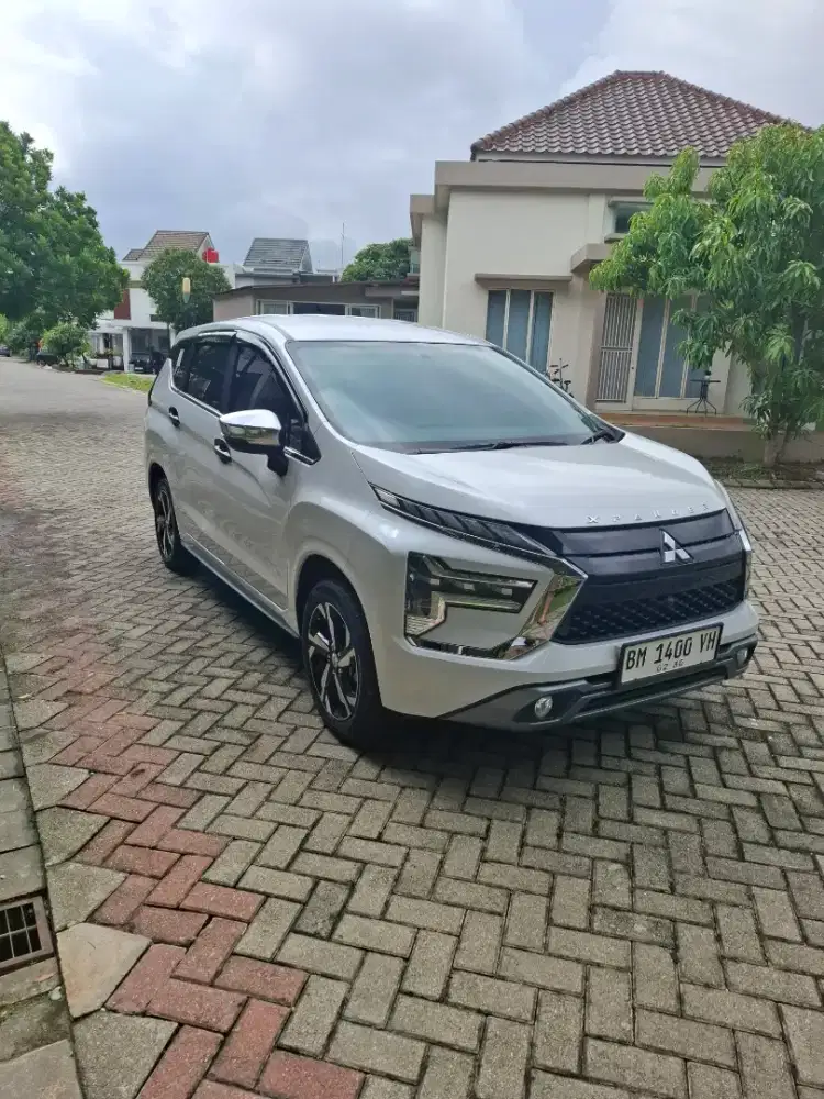 Xpander cross 1.5 AT plus package thn 2024