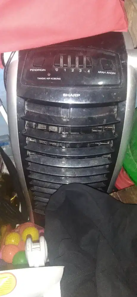 Kipas angin merk sharp