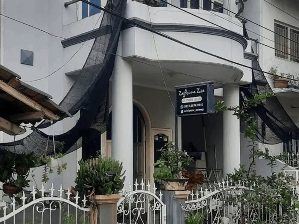 Rumah 2 Lantai Di Daerah Stategis Perum Tytyan Kencana S8779