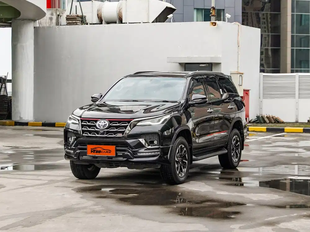 TOYOTA FORTUNER 2.4 VRZ TRD TAHUN 2022