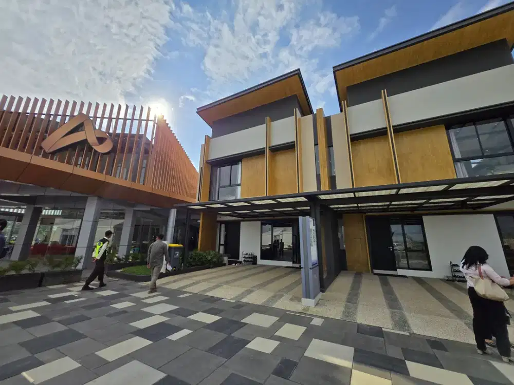 HANYA 3 MENIT KE TOL ADA RUMAH 2 LANTAI DI JAKARTA BARAT SUPER MEWAH