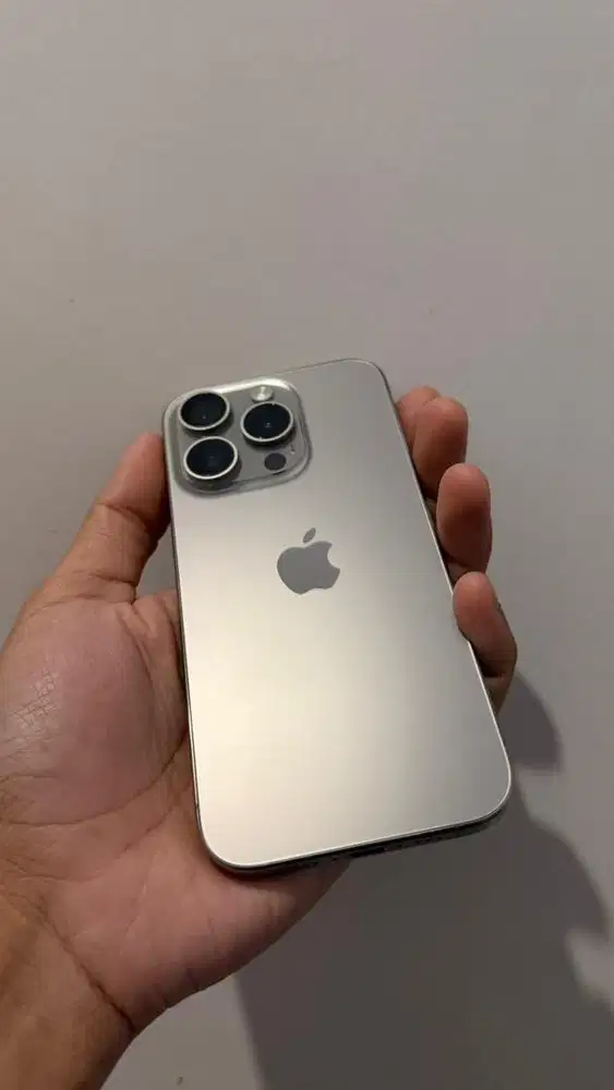 Iphone 15 PRO 128GB Natural Titanium Resmi