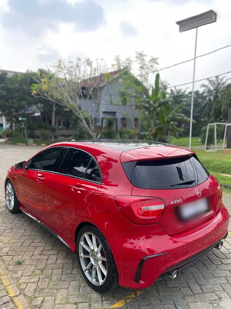 Mercedes-Benz A250 2013 Bensin