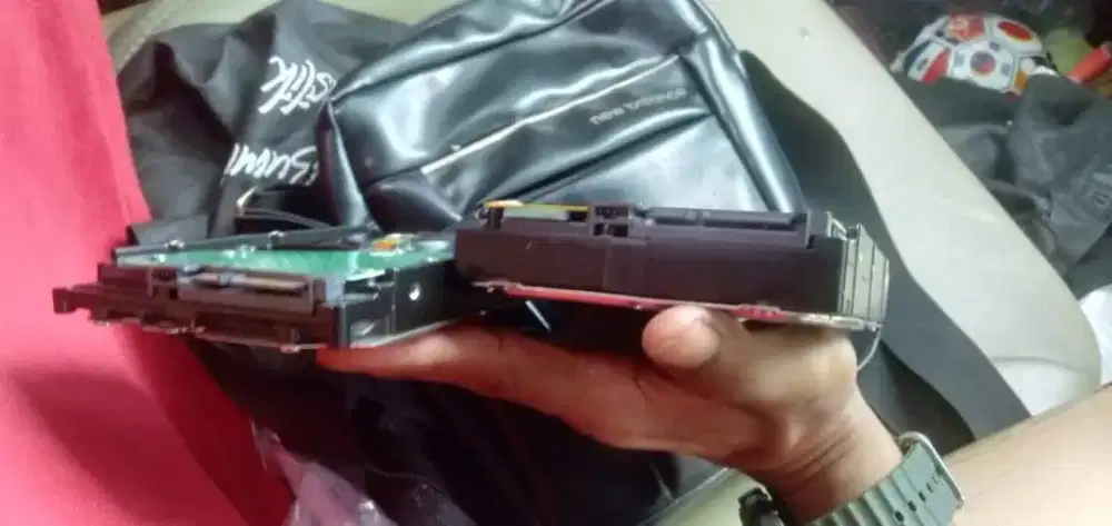 Di jual untuk semua peralatan elektronik komputer,leptop,cctv hardisk