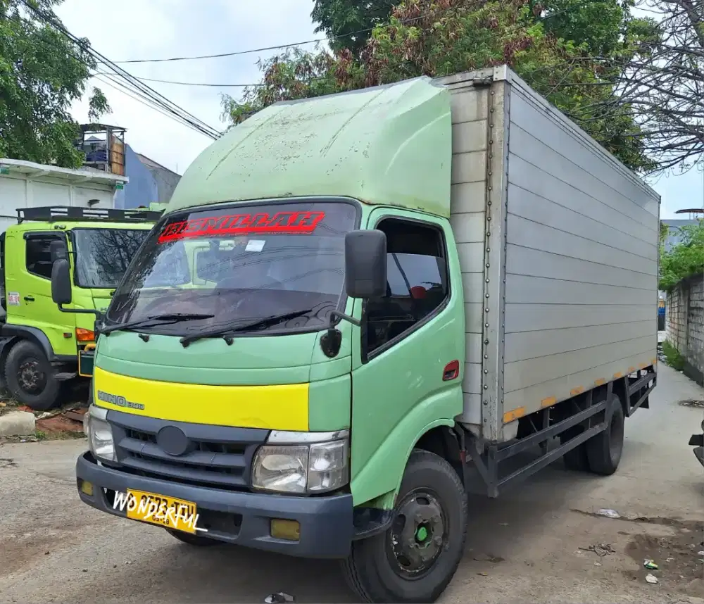 Hino  Dutro 6ban 130MDLong Box alm 5.8mtr Ors Turbo Bio Solar Euro2