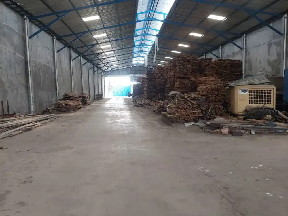 Dijual Cepat Gudang Zona Industri Lokasi Daleman,Klaten Luas 3264m2