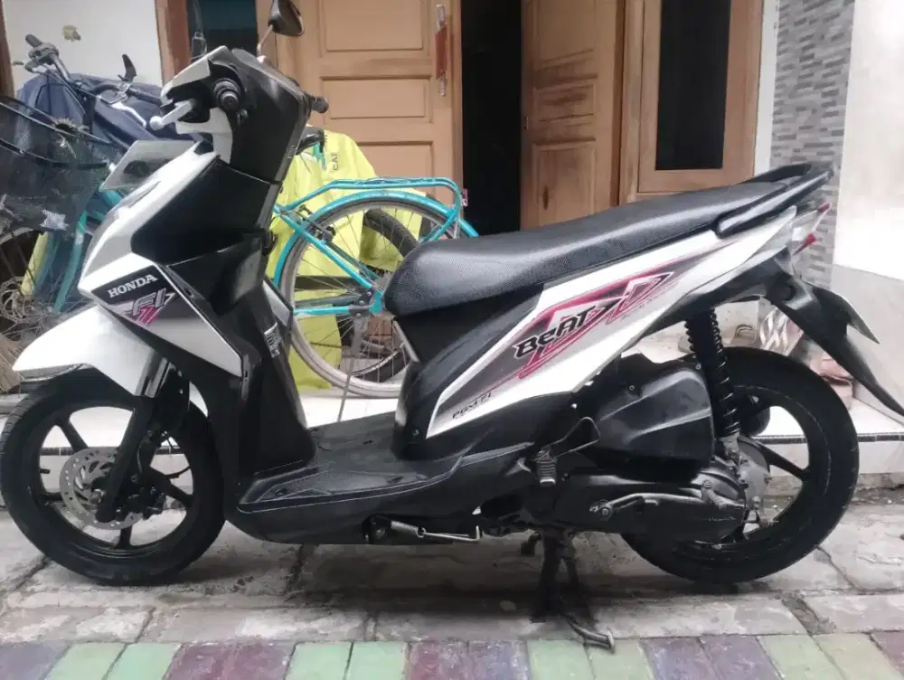 Beat 2013 Samsat Ketintang full orisinil mulus