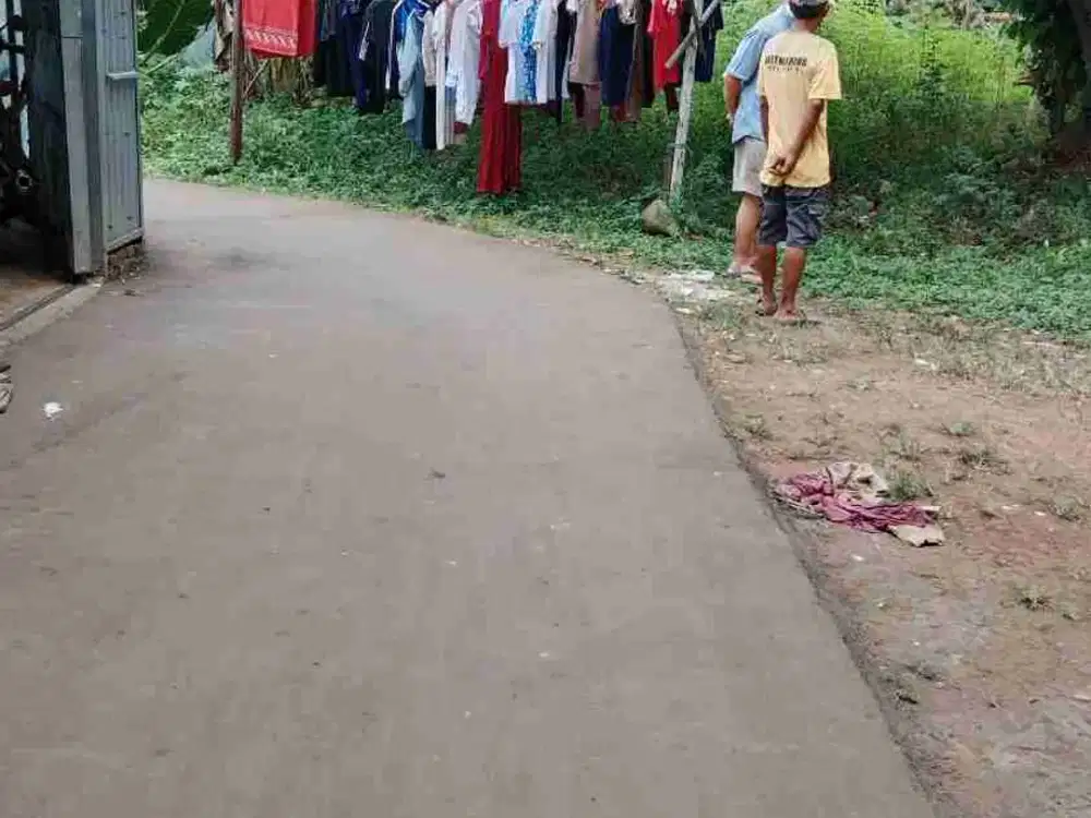 Tanah kebun  SHm lokasi hanya 400 m dari jalan raya dekat pengumpulan. limbah plastik