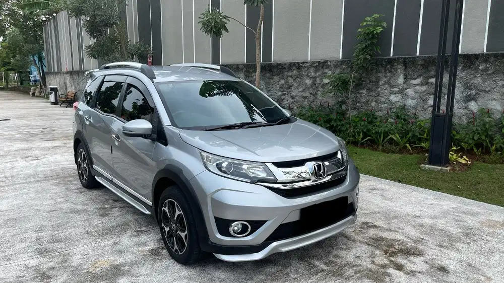 (Low Km50ribu)HONDA BR-V BRV 1.5 E PRESTIGE CVT AT Tahun 2017 NIK 2016