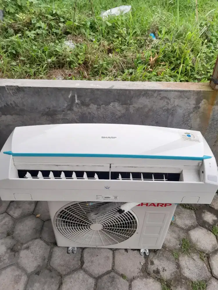 Ready ac shap thailand 1/2 PK _1 PK Kondisi kinyis kinyis original