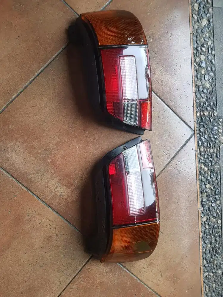 Lampu Belakang Toyota Starlet GT