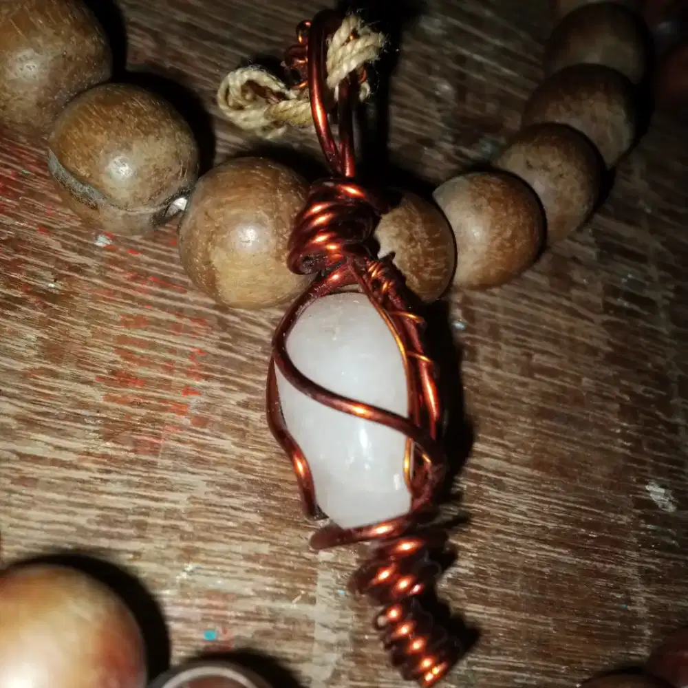 Pendant Liontin Batu