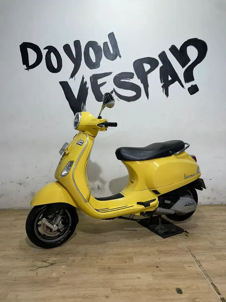 Vespa LX 125 iget 2021 Facelift Led Kuning Favorite