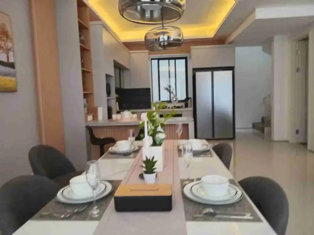 Dijual Rumah Baru Eksklusif Full Furnished di Setra Duta Bandung