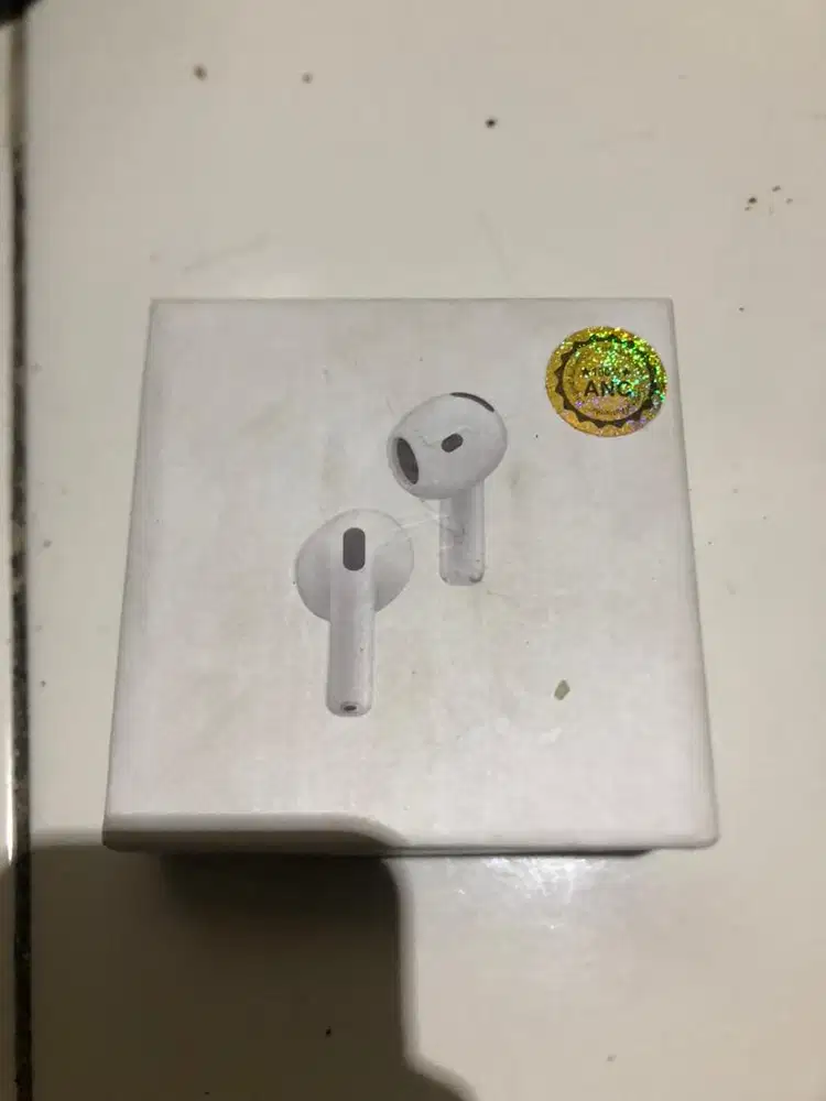 AirPods 4 (ANC)
