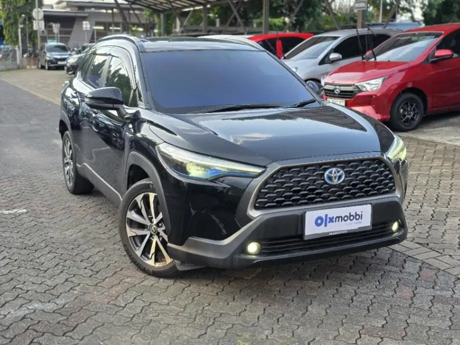 MOBIL PILIHAN - Toyota Corolla 1.8 Cross Hybrid Bensin-AT 2020 SML B
