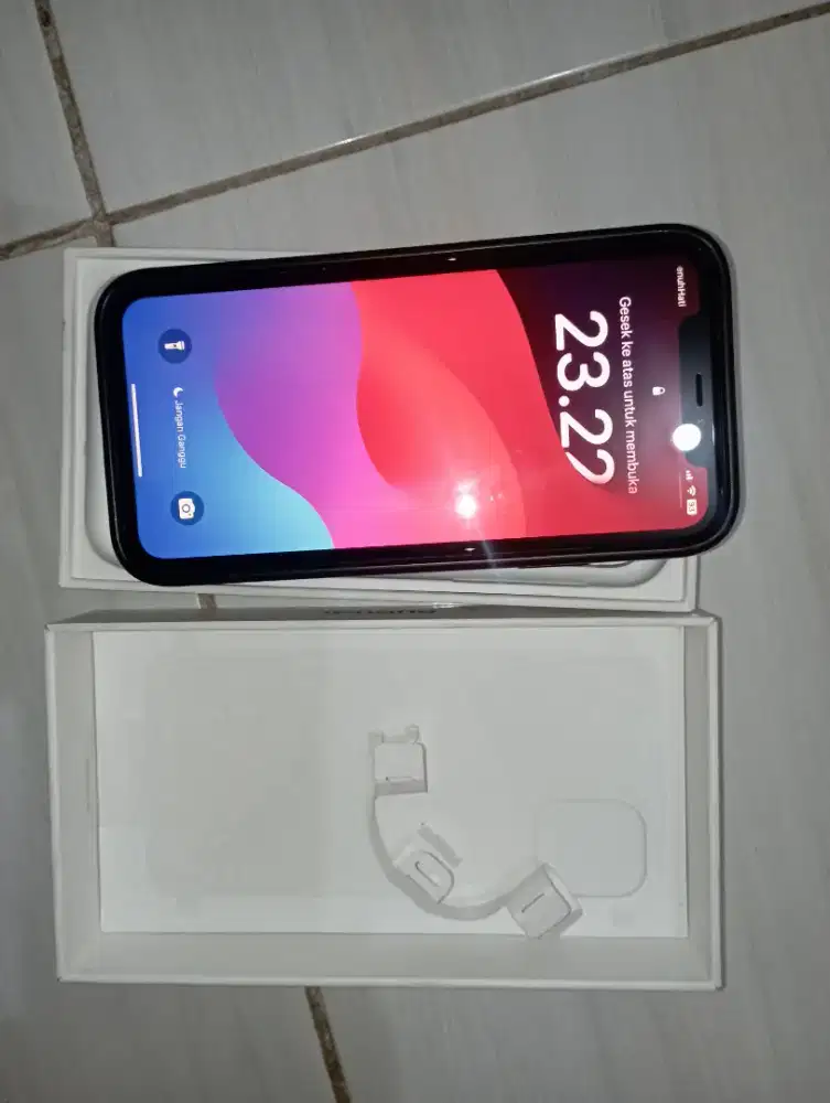 Iphone 11 full set segelan belum pernah servis
