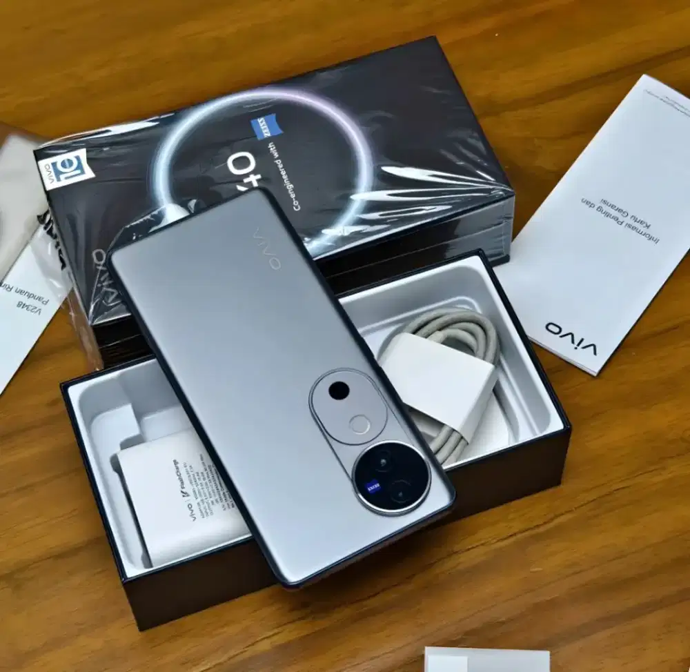 Vivo V40 5G 12/256GB Fullset Original