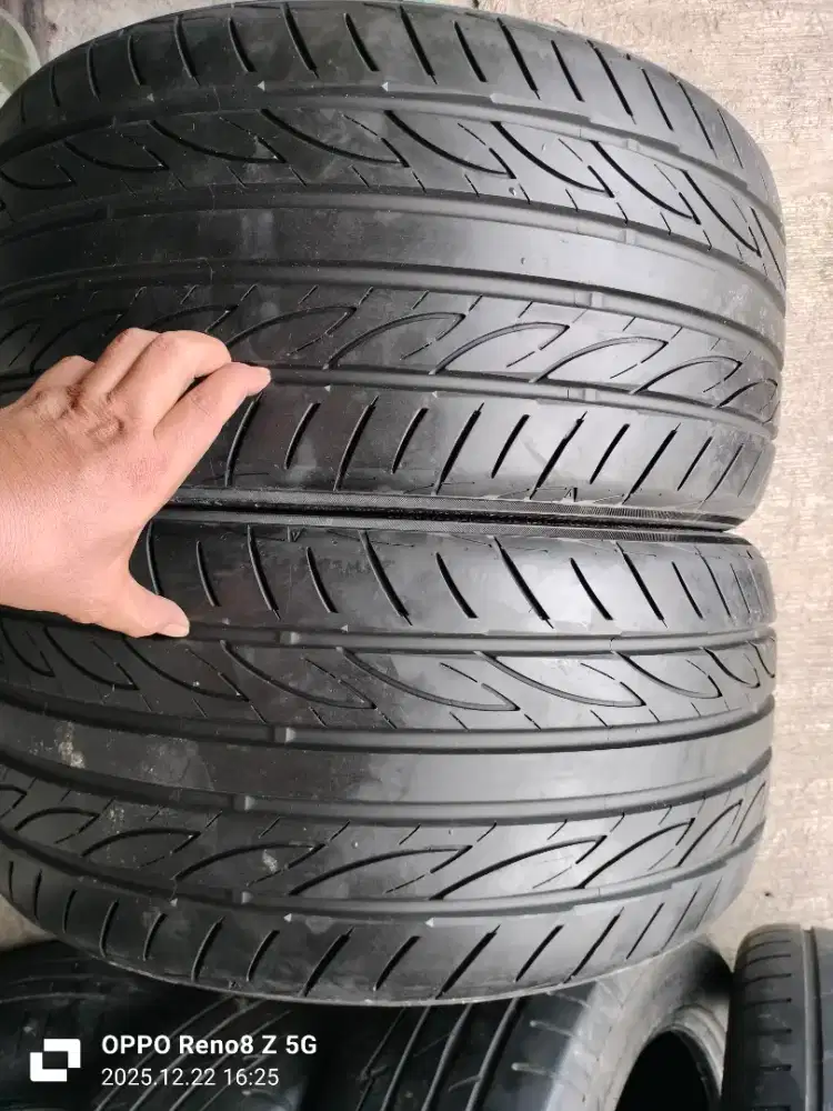 Jual ban copotan mrek Yokohama advan fleva ukuran 275 35 R19 kond mlus