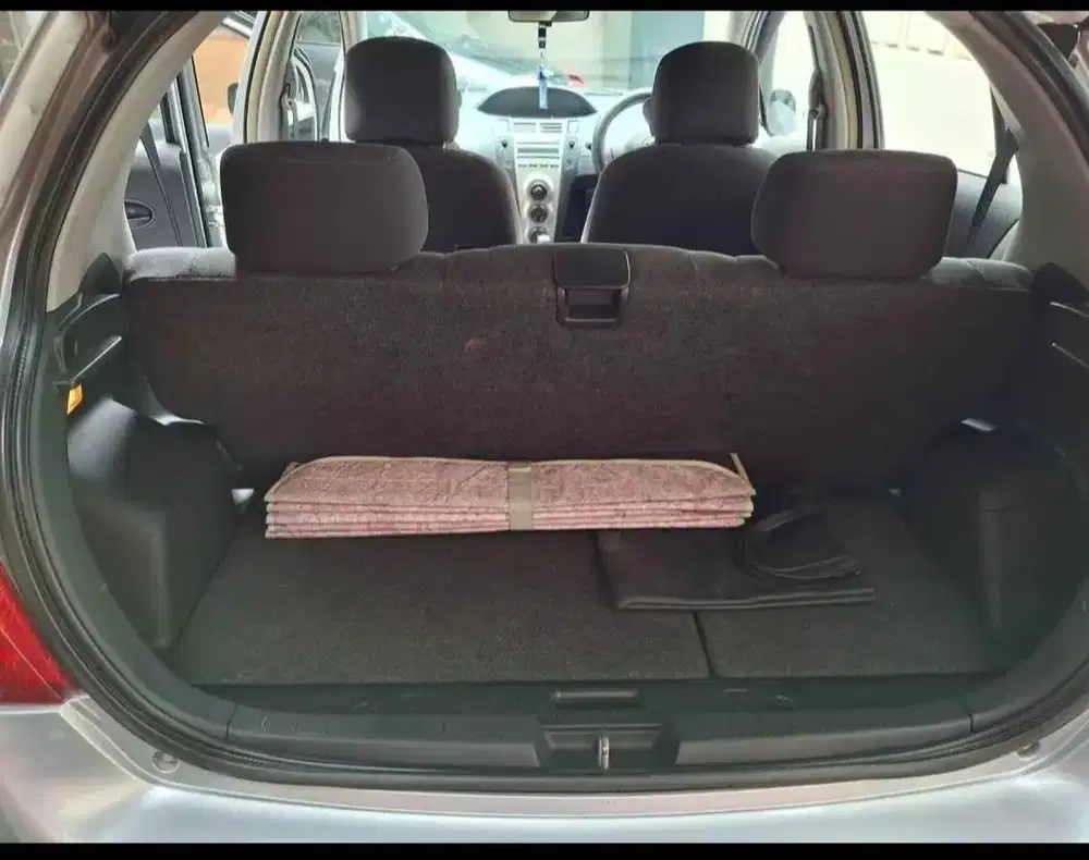 Mobil Yaris J AT (CBU) 2009