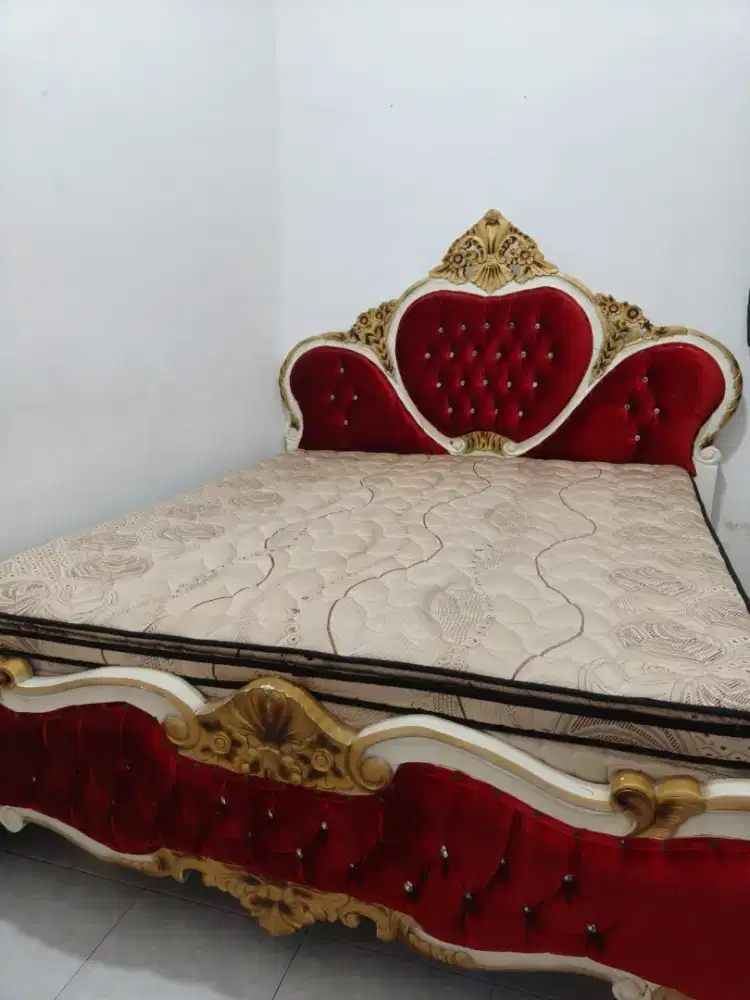 TEMPAT TIDUR SPRING BED KONDISI BAGUS