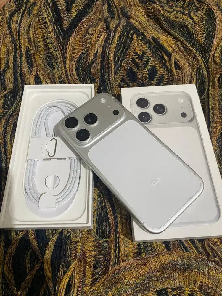 iphone 17 pro 256 ibox like new