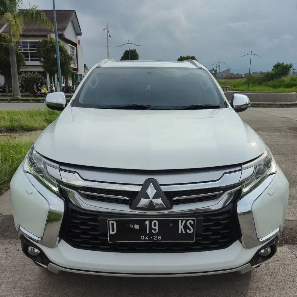 Pajero Sport Dakar Diesel Sunroof AT 2016