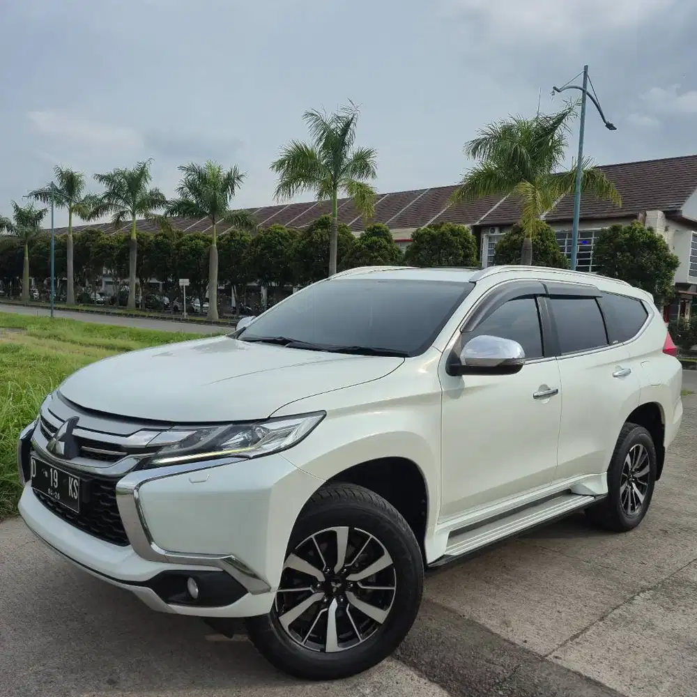 Pajero Sport Dakar Diesel Sunroof AT 2016