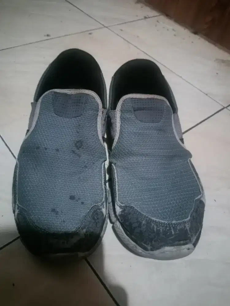 Sepatu SKECHERS slip on second branded Original