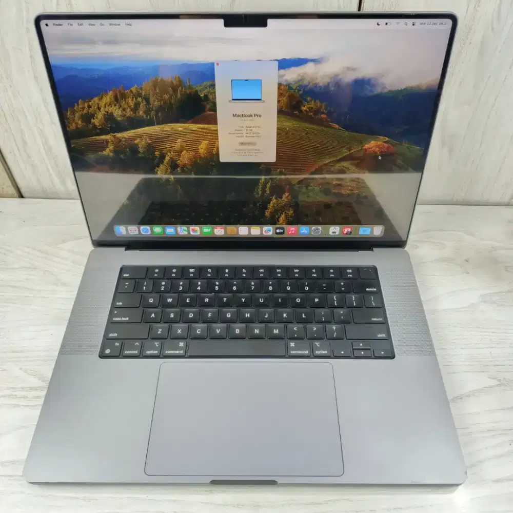 Macbook M1 Pro layar 16 Inch Ram 32 Ssd 512 Space Grey mulus no minus