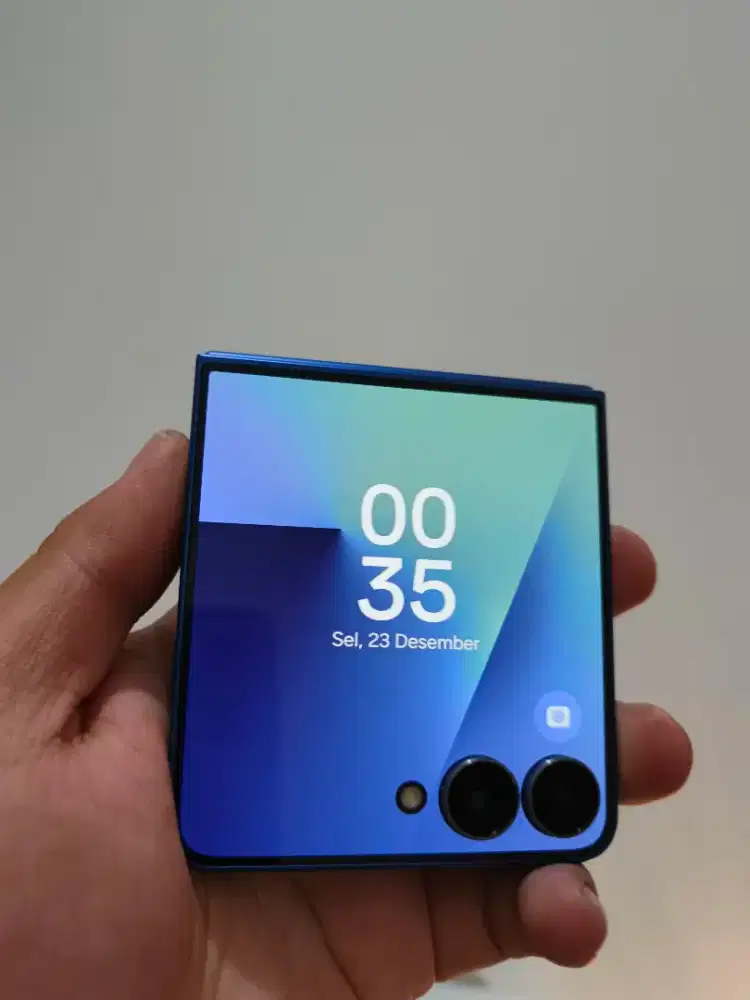 Samsung Z Flip 7 12/512Gb sein