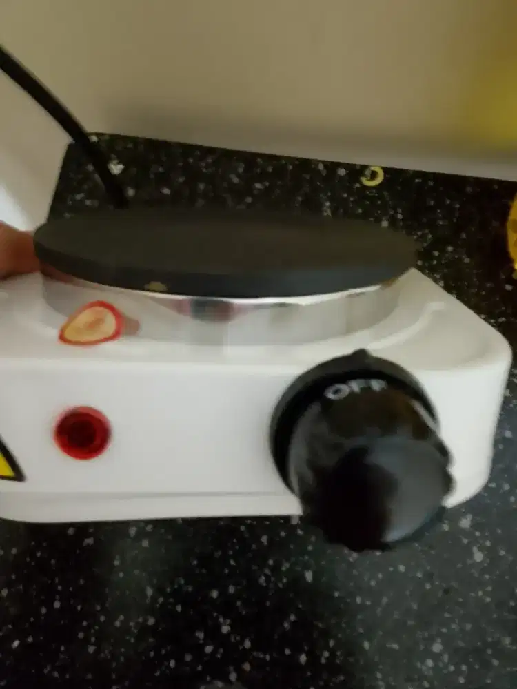 Kompor listrik portable