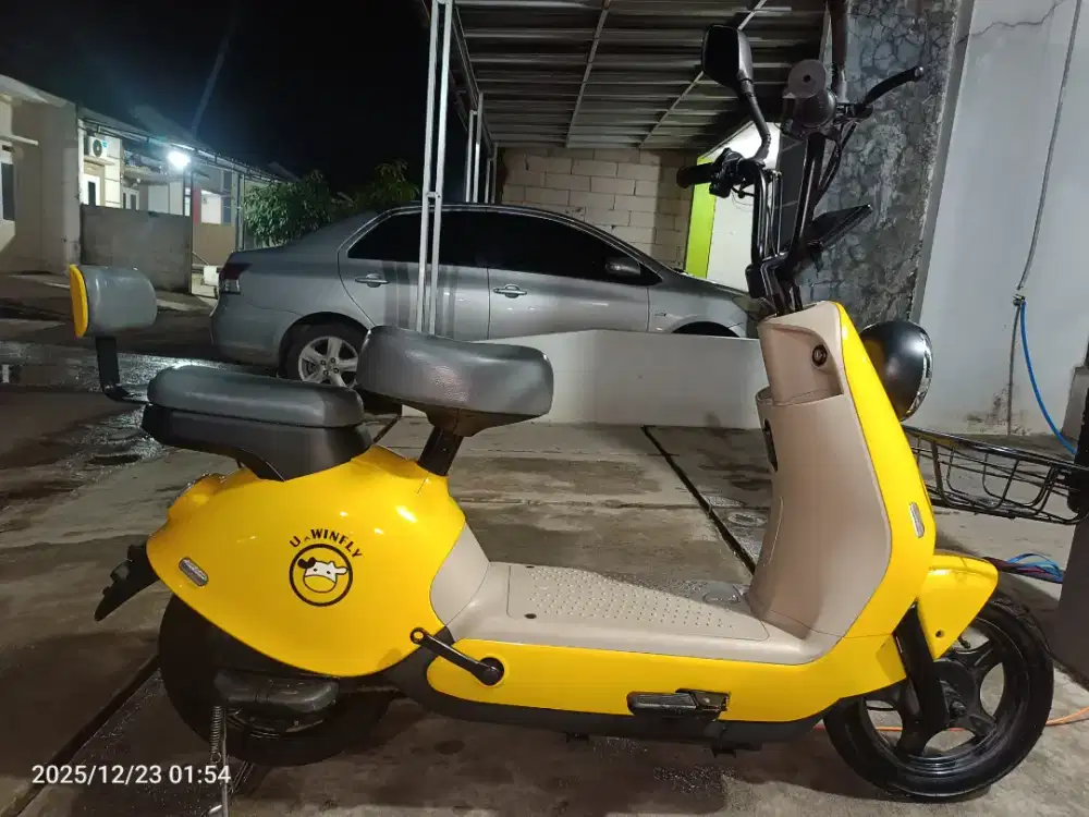 Dijual sepeda listrik u- winfly rf7 .