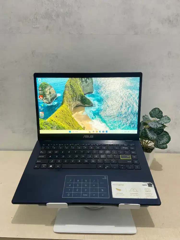 JUAL CEPAT BU laptop ASUS