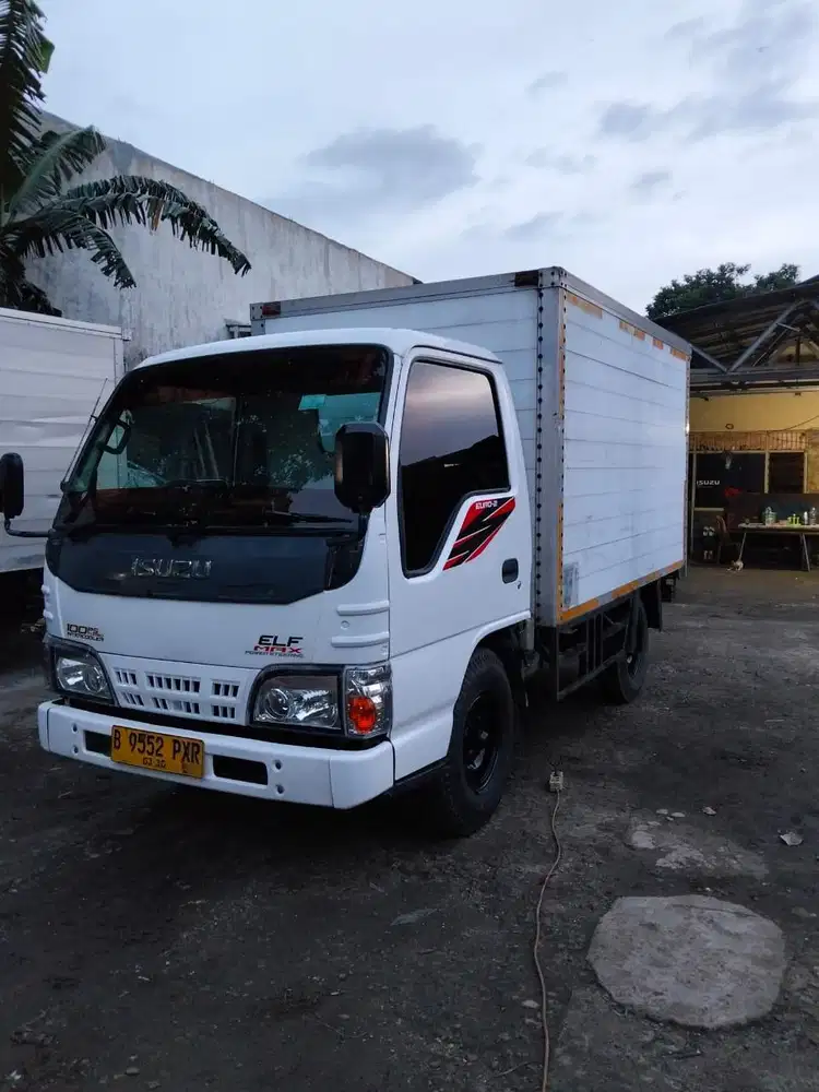 Isuzu ELF NHR55 MT 2015 BOX ALMUNIUM PUTIH