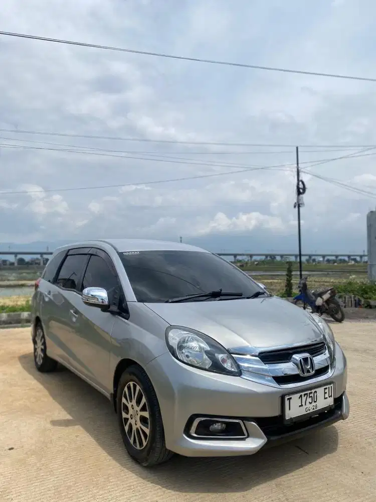 Honda mobilio e 2015 matic