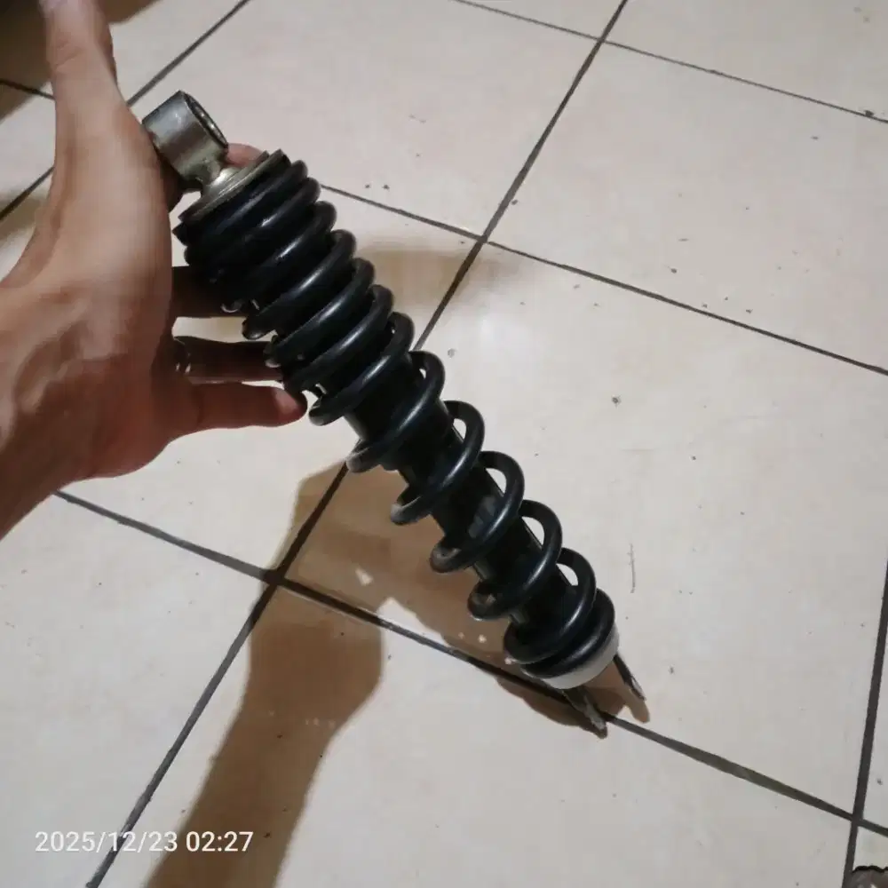 Jual santai sokbreker copotan beat fi 2014 harga 150 net