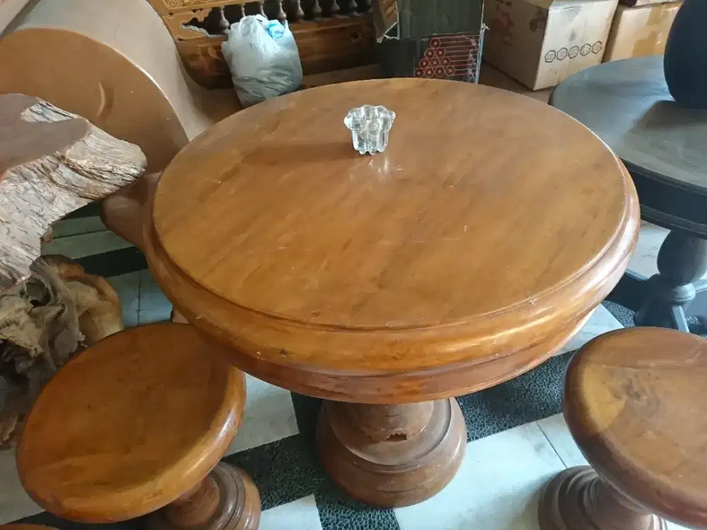 Meja bulat jati tebal (cocok bt teras rumah) meja ngopi