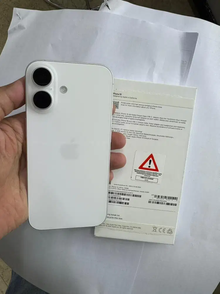 Iphone 16 128gb resmi SA/A garansi on july2026