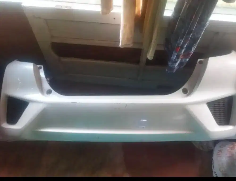 Mau di jual bumper belakang jazz gk5