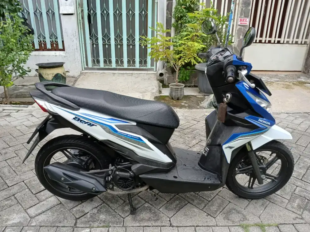Jual beat iss 2016 km 42 plat w grsik kondisi sgt bagus siap pakai