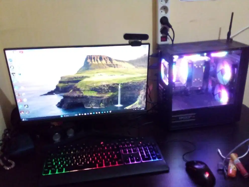 PC Desktop AMD Ryzen 5 5600G RAM 16GB siap buat Game dan edit Video