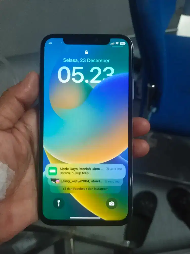 iPhone X 64gb  white  All Operator inter  minus kamera depan off