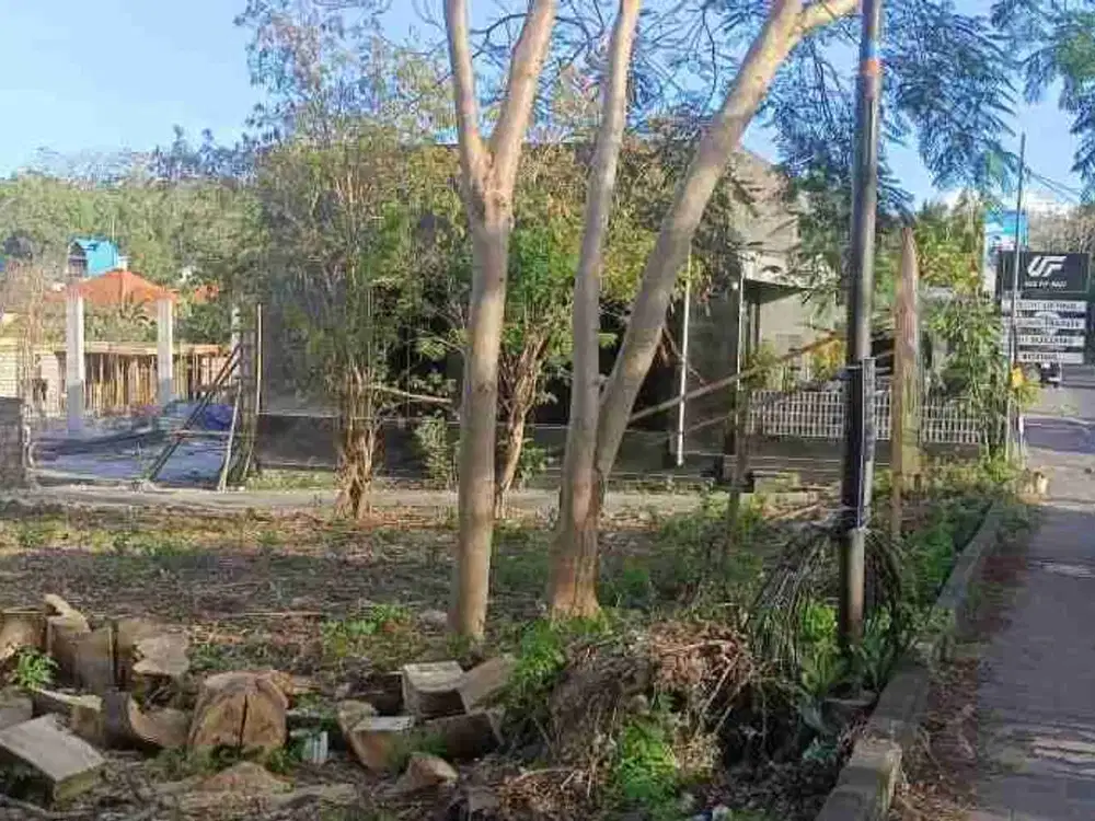 kontrak tanah bagus pinggir jalan raya labuan sait cocok untuk restoran, gym dll