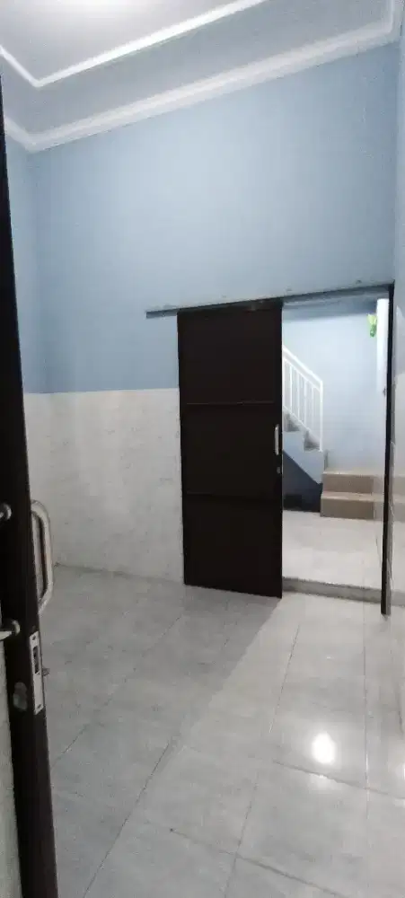 Kontrakan dgn 2 type pilihan yaitu 3 petak Dan 1 kamar loss